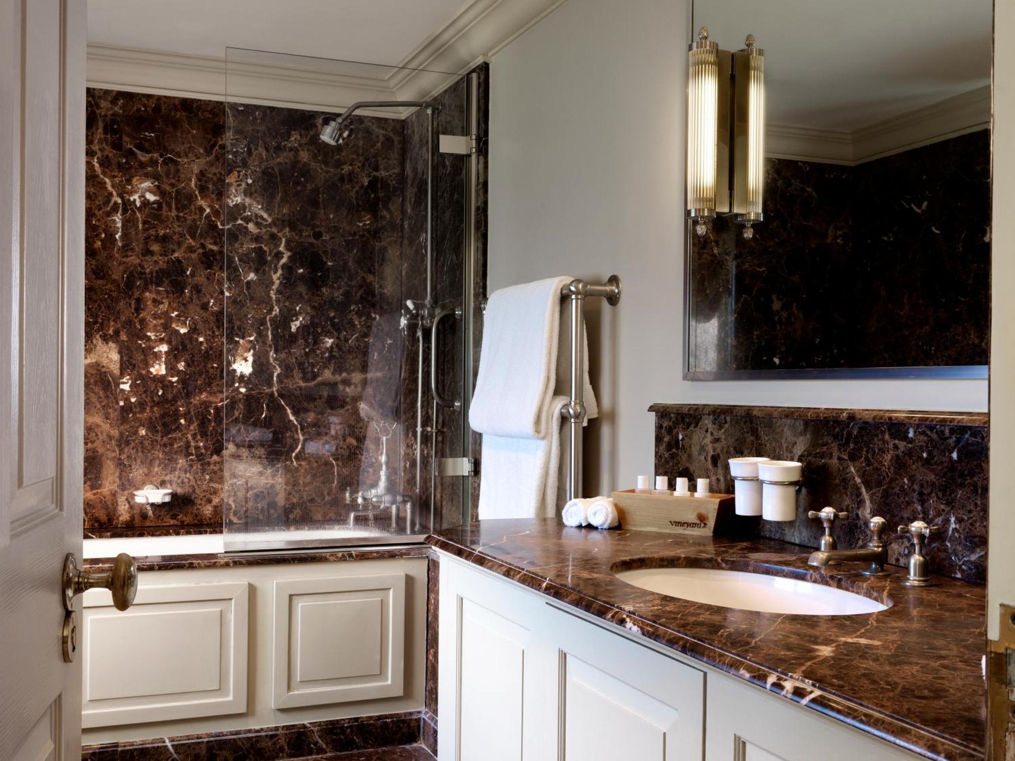 The Vineyard Hotel & Spa Newbury  Bagian luar foto