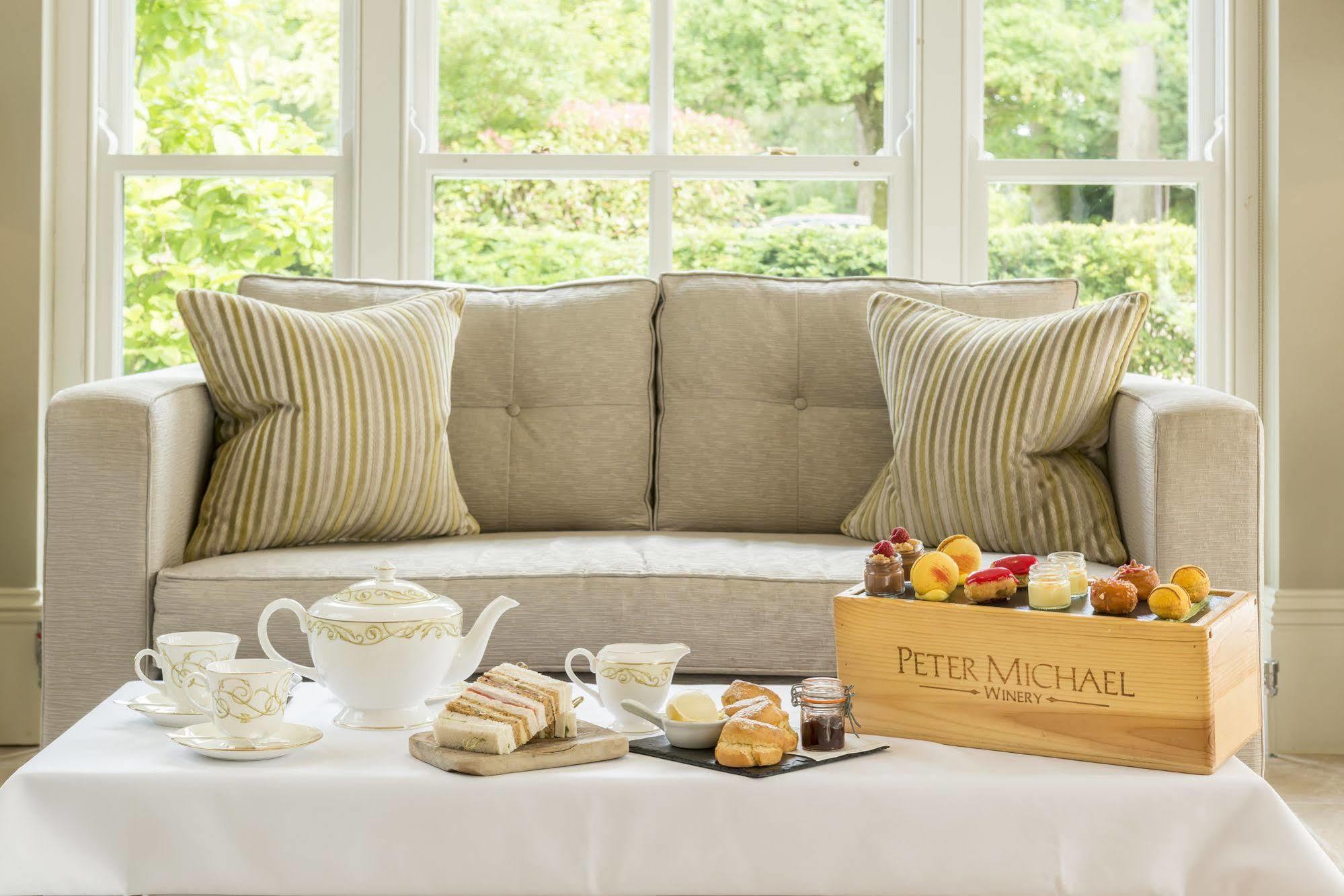 The Vineyard Hotel & Spa Newbury  Bagian luar foto